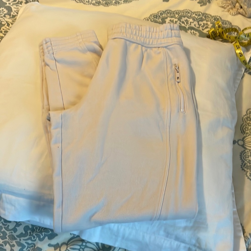 Fabletics eco conscious slim sweat pants